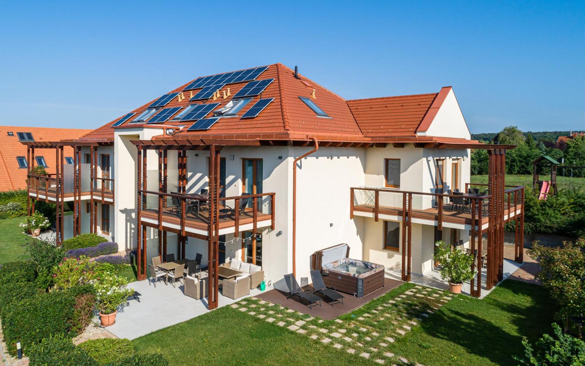 Aranymandula Apartmanok Балатонакали Экстерьер фото