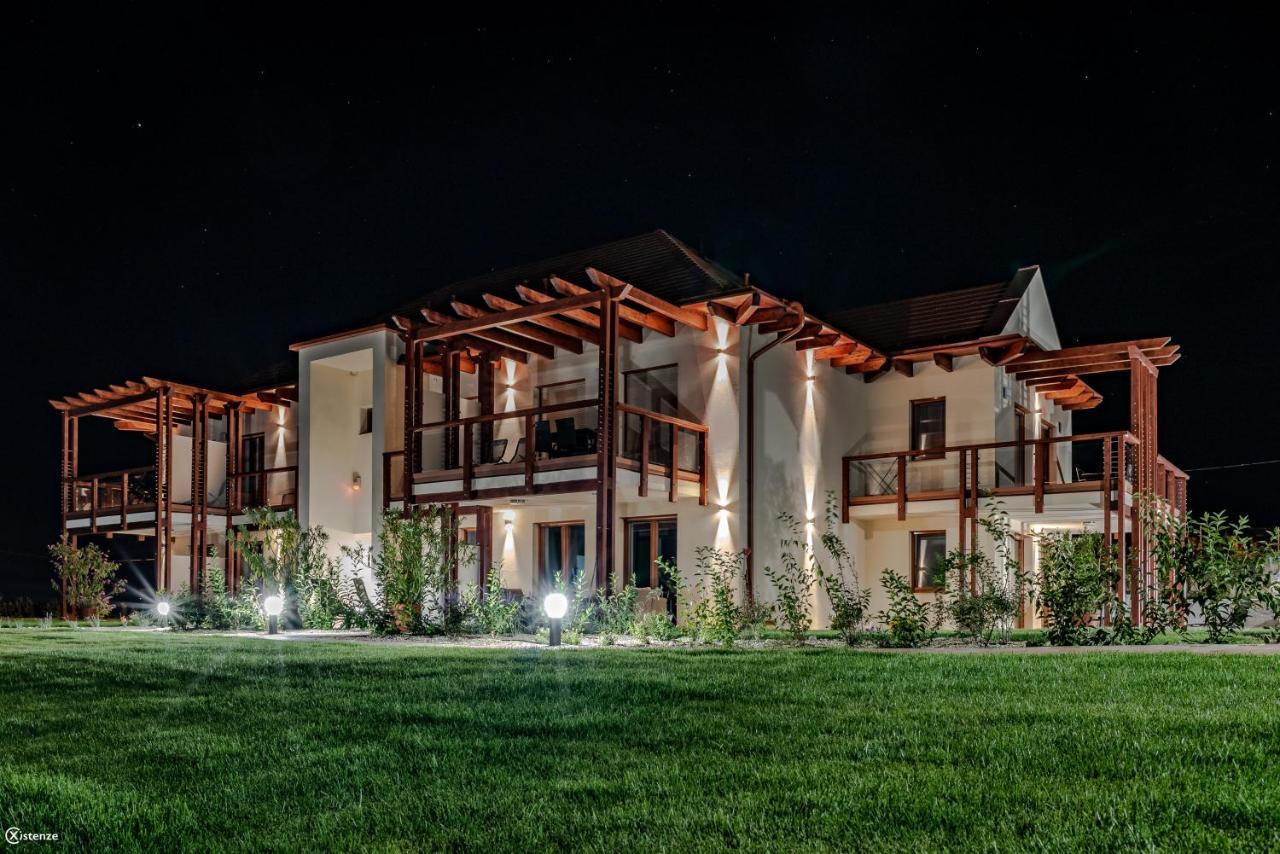 Aranymandula Apartmanok Балатонакали Экстерьер фото